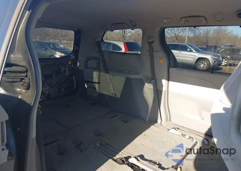 2011 Toyota Sienna Le V6 из США, поврежденный, VIN 5TDKK3DC6BS048319